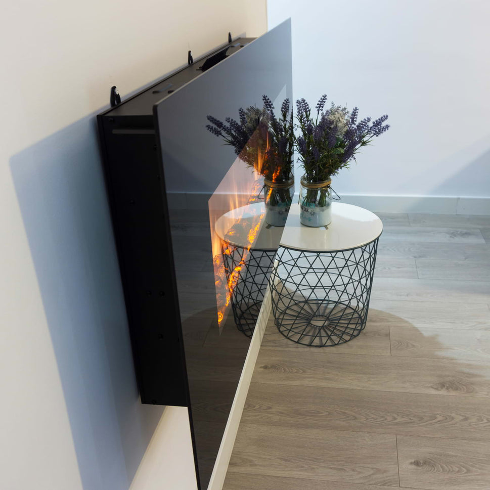 Sined Stelvio crée une ambiance chaude et accueillante dans n'importe quel espace avec notre cheminée électrique murale de 1500w, son effet flamme LED réaliste et son design élégant