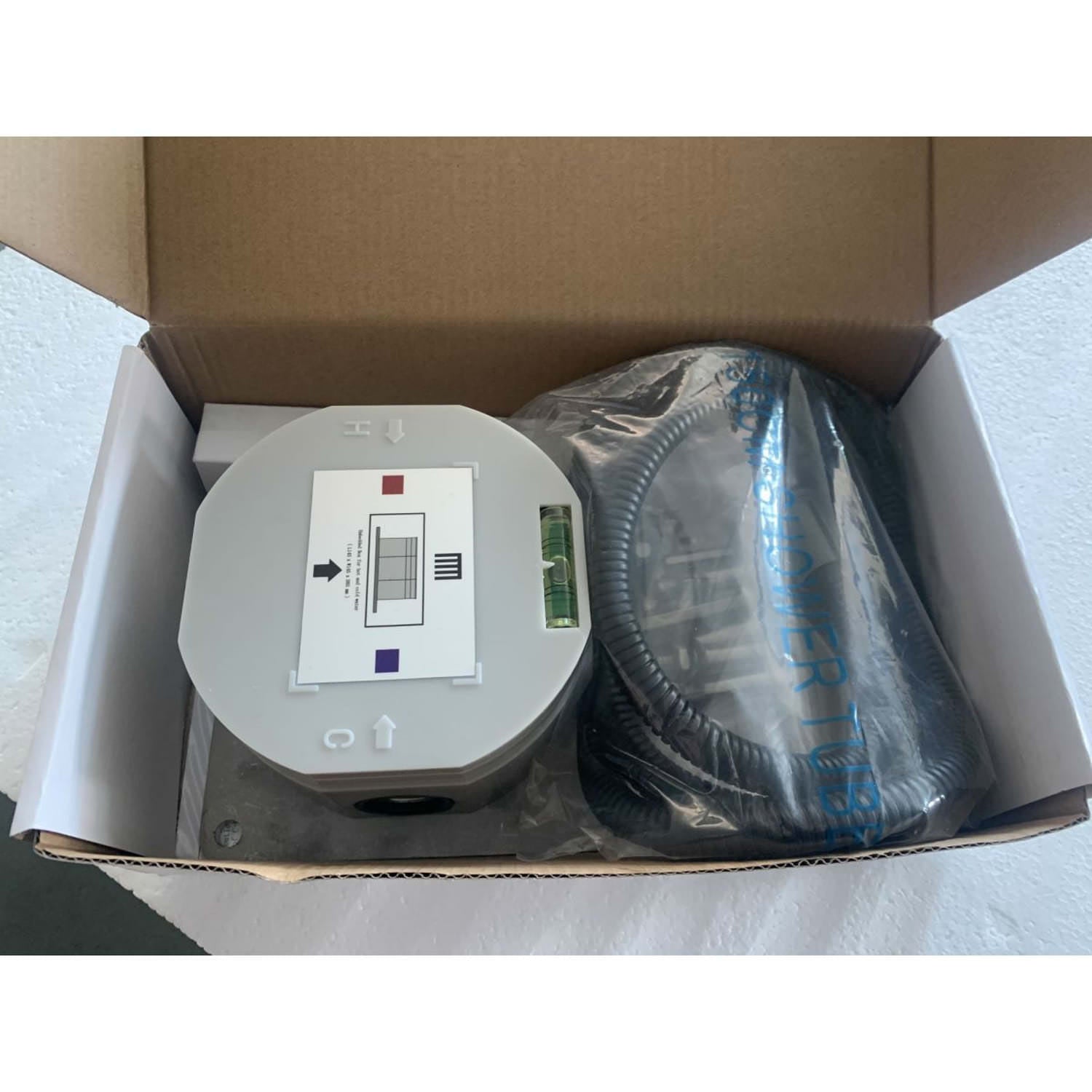 Sined Ducha c Caja Systeem Van Snelle Bevestiging Douches Van Roestvrij Staal c Doos Voor Veilige En Eenvoudige Installatie Van Buiten Douches Van Roestvrij Staal Met Warm/koud Water Aansluiting