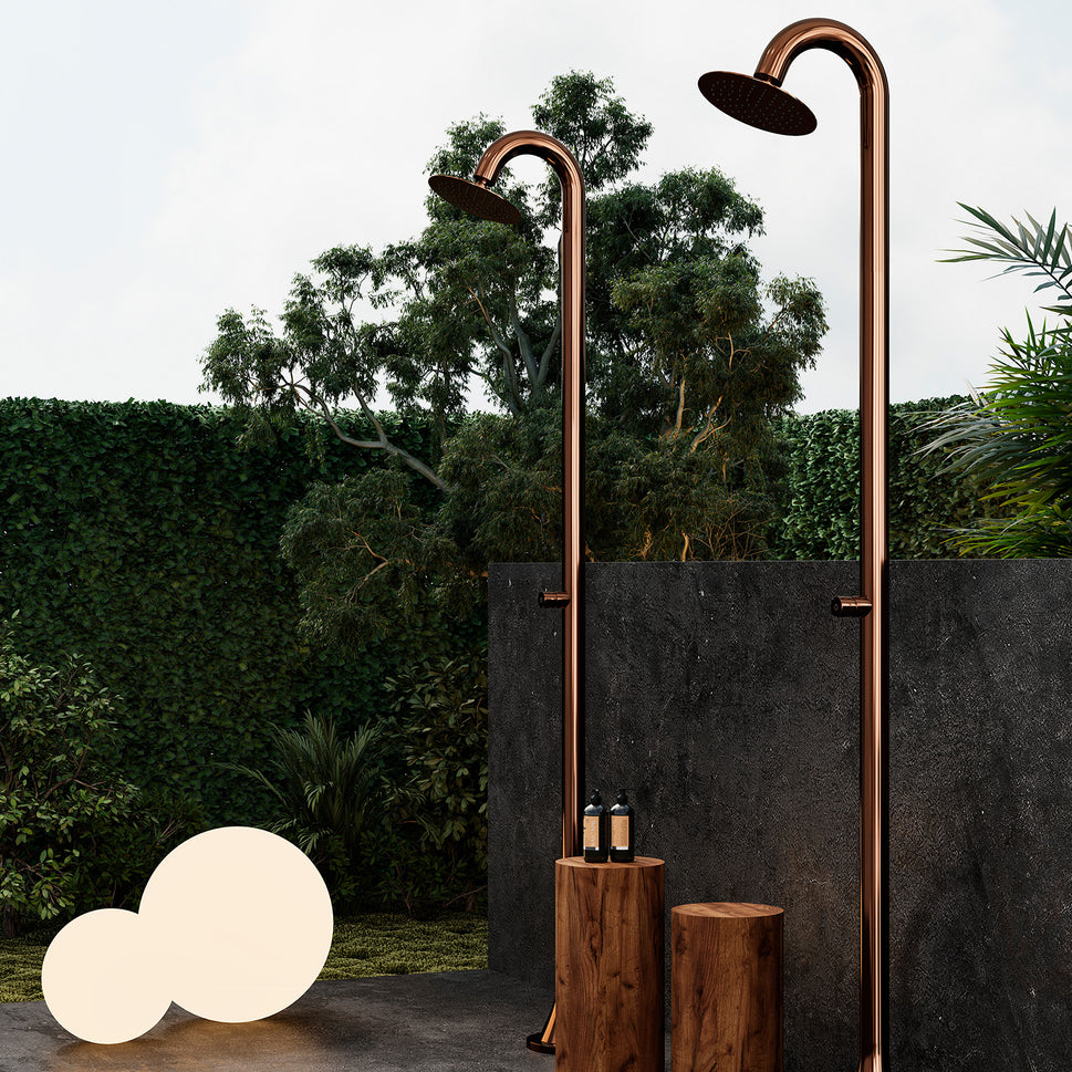 Douche Temporisée en Acier Inoxydable 316L de Couleur Or Rose Idéale pour Extérieurs Jardins ou Zones de Piscine Résistante à la Corrosion et aux Éléments Atmosphériques SINED Doccia Luna