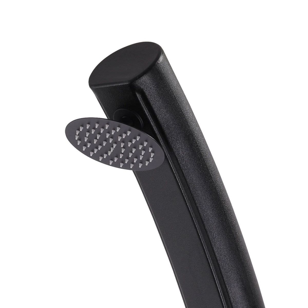 Douche Extérieure Jardin Solaire Noire Sole Nera Avec Pommeau Rond Réservoir 25l Robinet Lave-pieds Hauteur 226 Cm Structure Courbée En Polyéthylène HD Douche Solaire Avec Filtre à Calcaire Et Couvercle Sined