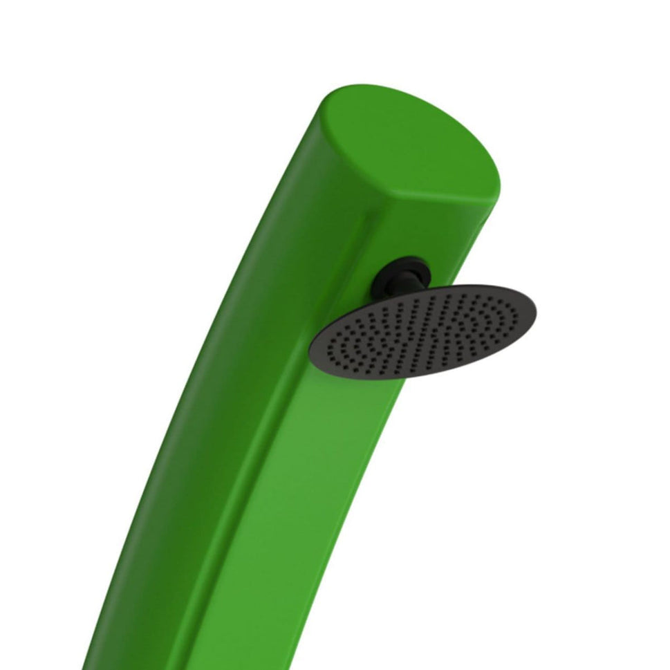 Sined Sole Curve Polyethylen-Dusche mit Solarheizung und grünem Fußbad