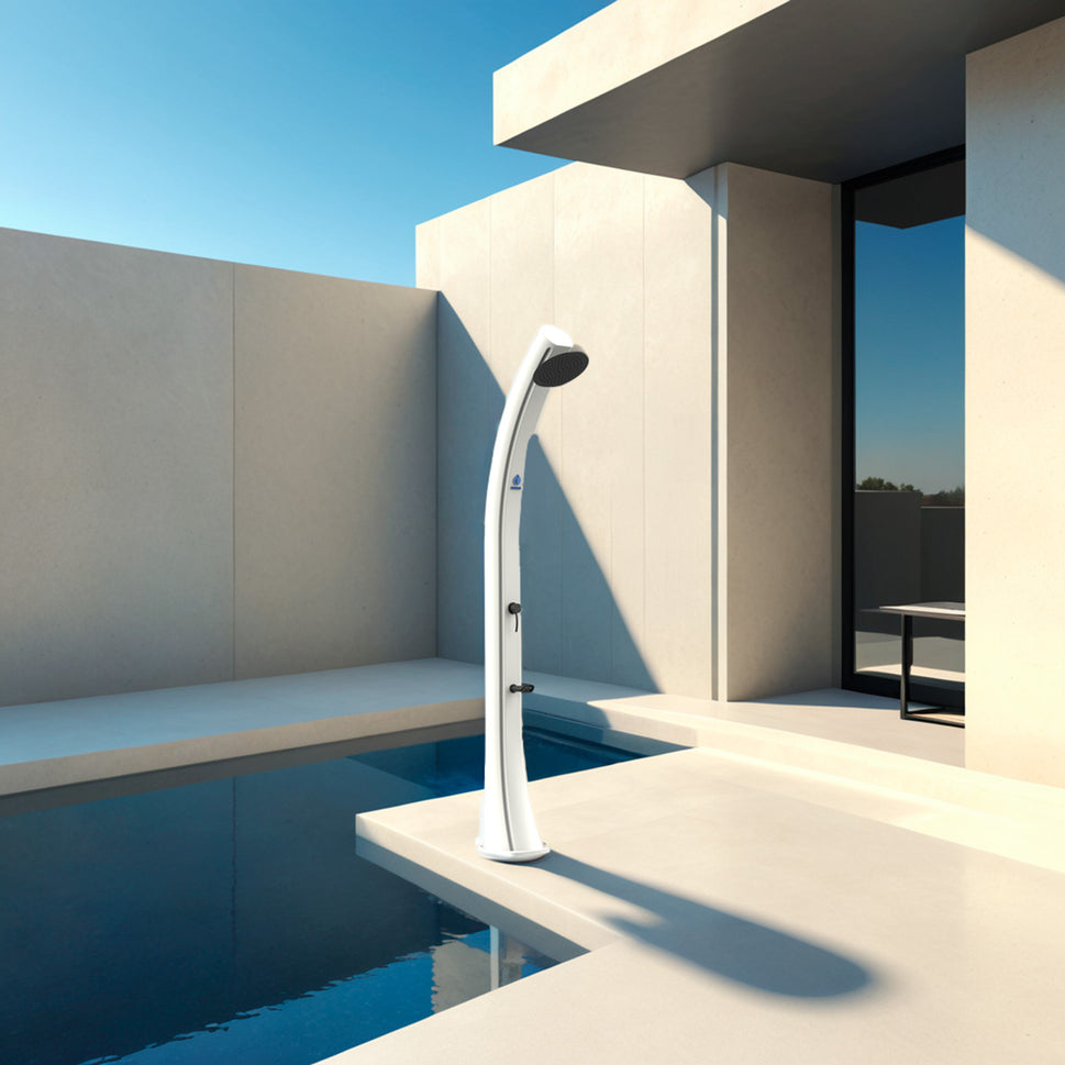 Sined Sole Xxl Zonneboiler Curva 40 Lt Antikalk Tank Witte Filter Ronde Douche Voet Zwarte Metalen Kraan Accessoires