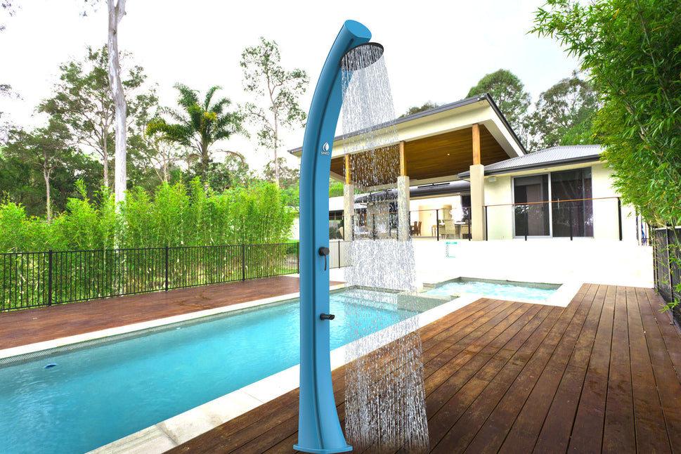 Sined Sole Xxl Zonneboiler Grote Gebogen Met Voetwas en Blauwe Douche Ronde Douche Accessoires Metaal Zwart