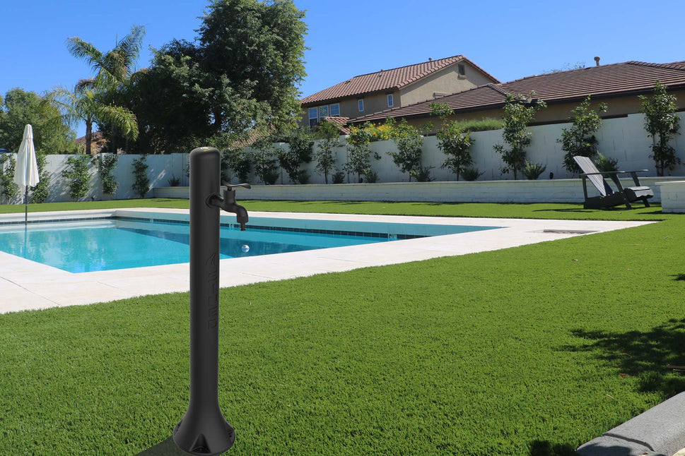 Fontaine de jardin noire Sined élégance moderne et fonctionnalité en polyéthylène HD Investissez dans la qualité pour des extérieurs raffinés et durables