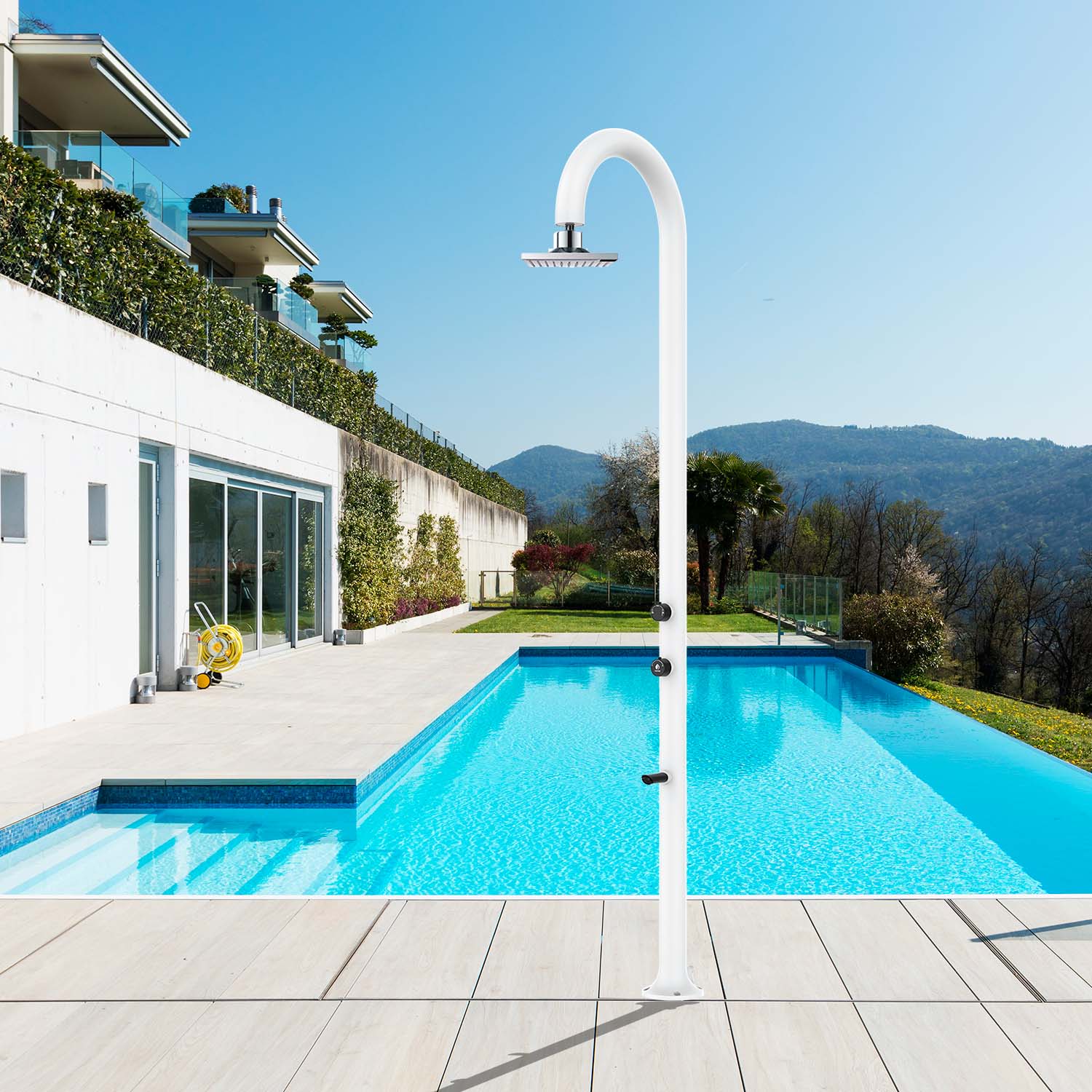 SINED Douche de piscine Blanche en Aluminium avec ISwitch et Thermomètre LCD Double Connexion d'Eau Latérale ou inférieure Idéale pour Extérieur et Intérieur Hauteur 223cm LUNA-ALU-BIANCA-LCD