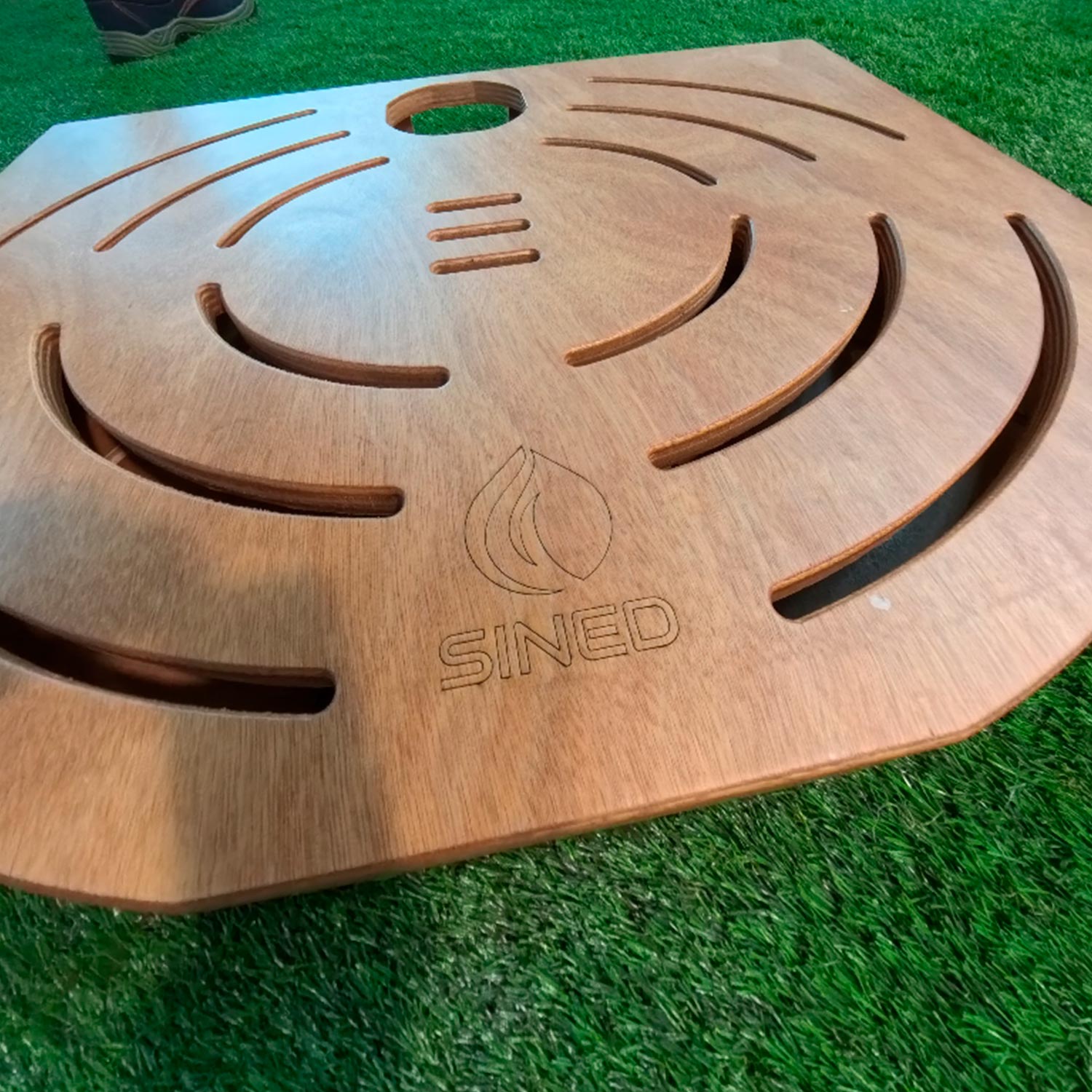 Socle Sined c Boîte Bois Okoumé Pour Douche Extérieure Sined