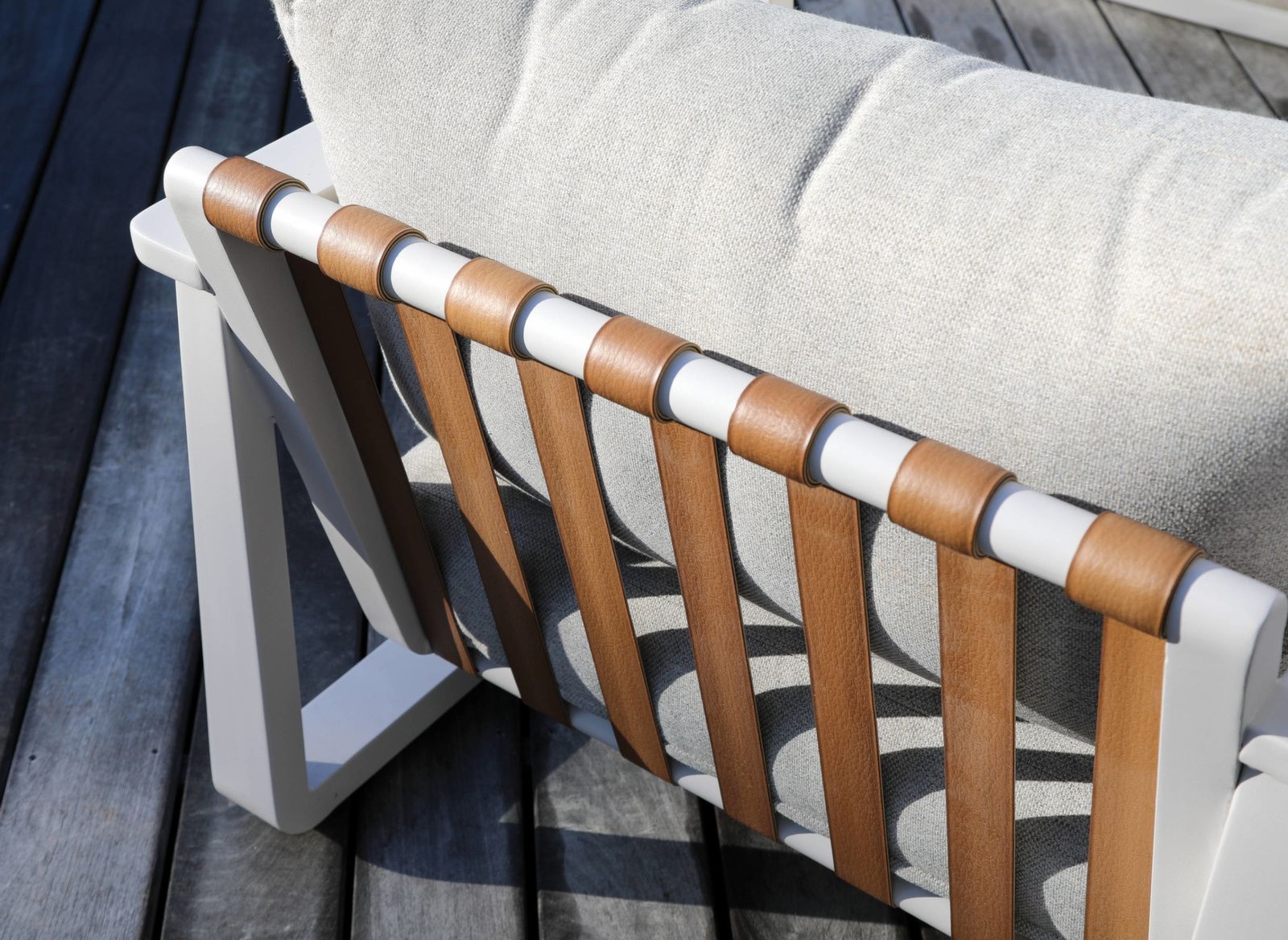 SINED Outdoor living set BRA 3-seater modular sofa in cream with aluminum frame and teak FSC® arms, including 2 armchairs, water-repellent cushions and low table