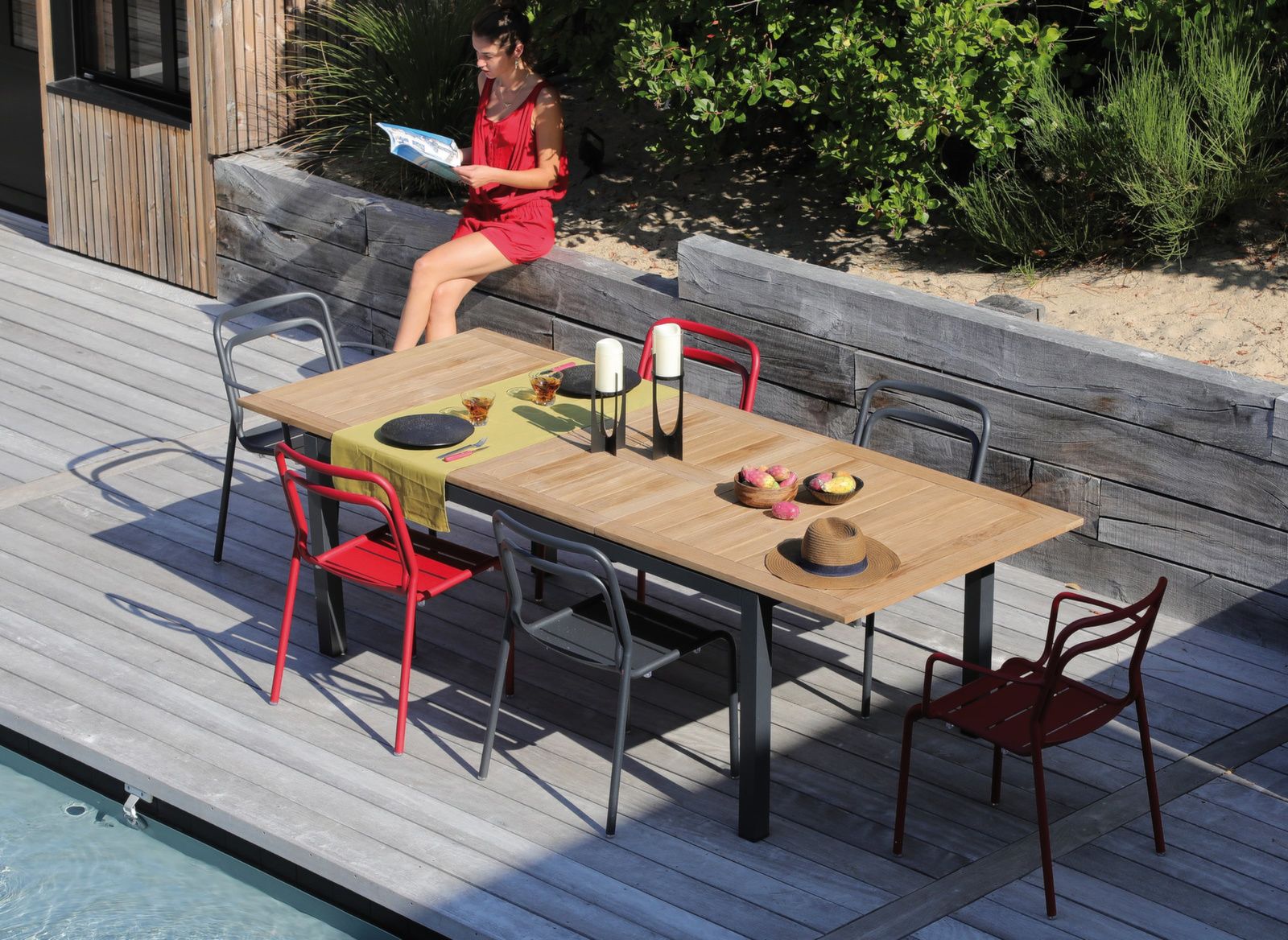 SINED SUPERGA Rectangular Garden Table in FSC® Teak with Anthracite-Painted Aluminum Frame, Extending from 180 to 260 cm for Up to 10 People