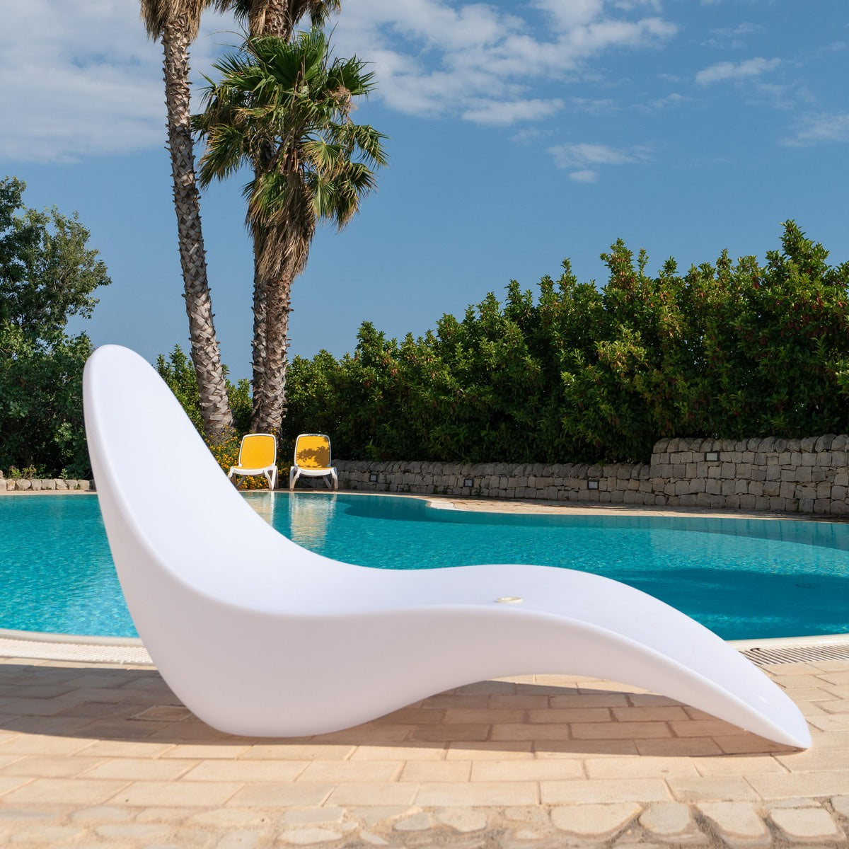 Chaise longue sined sirio blanca: diseño moderno, alta calid