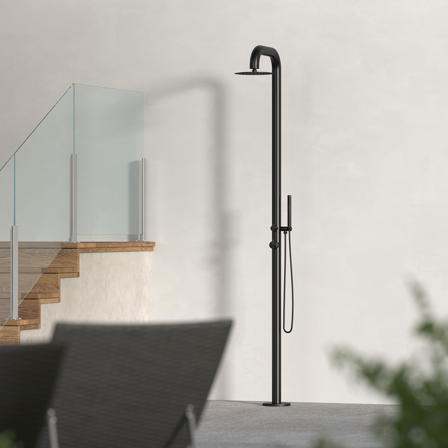 Ducha de jardín negra de alta calidad con diseño elegante y