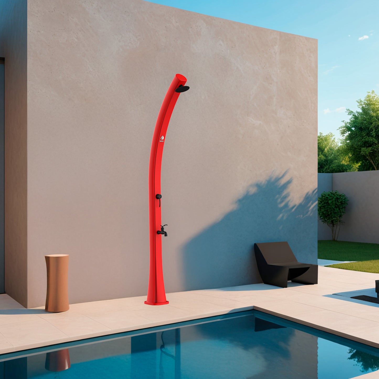 Ducha solar roja SINED: diseño elegante, materiales de alta