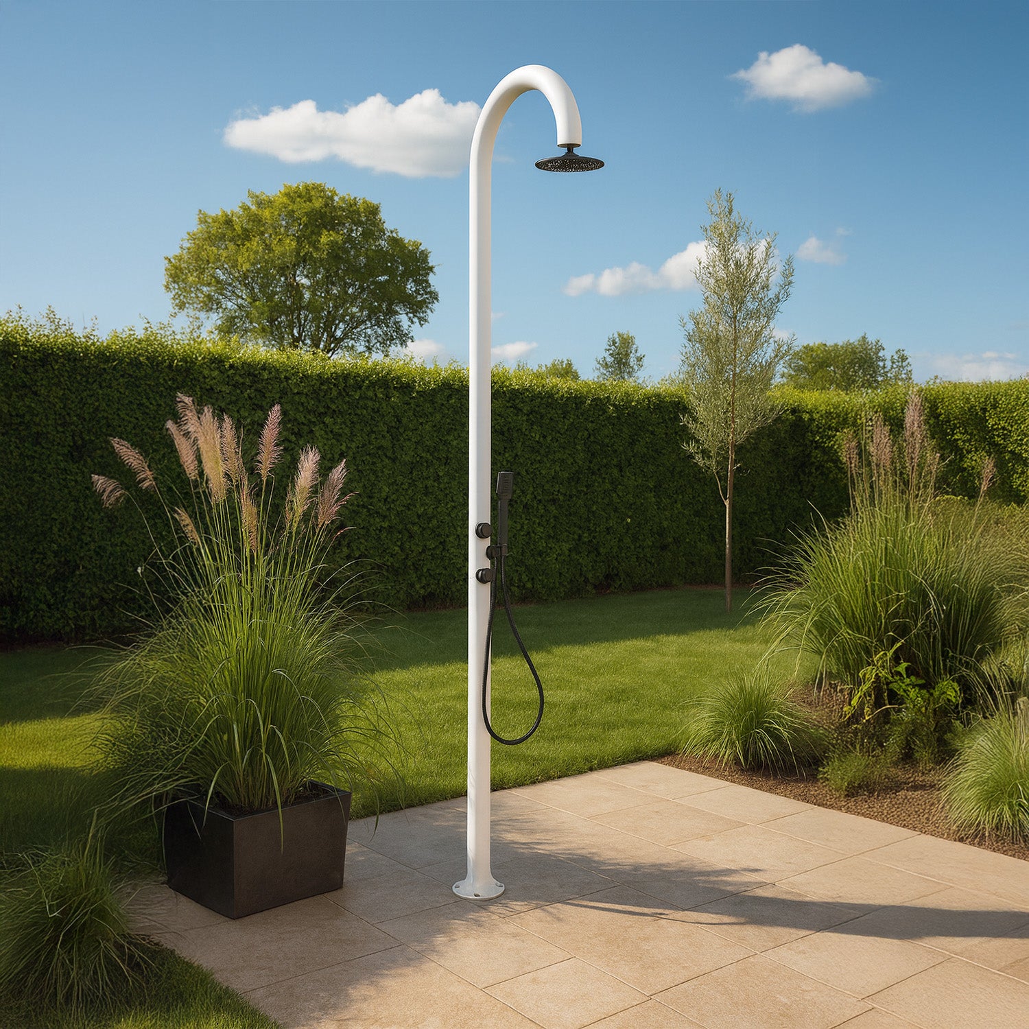 SINED Douche Jardin Blanche en Aluminium avec douchette Eau Chaude et Froide Pomme de douche Anticalcaire Double Connexion Inférieure et Latérale Idéale pour Intérieurs ou Extérieurs Modèle LUNA ALU D BIANCA