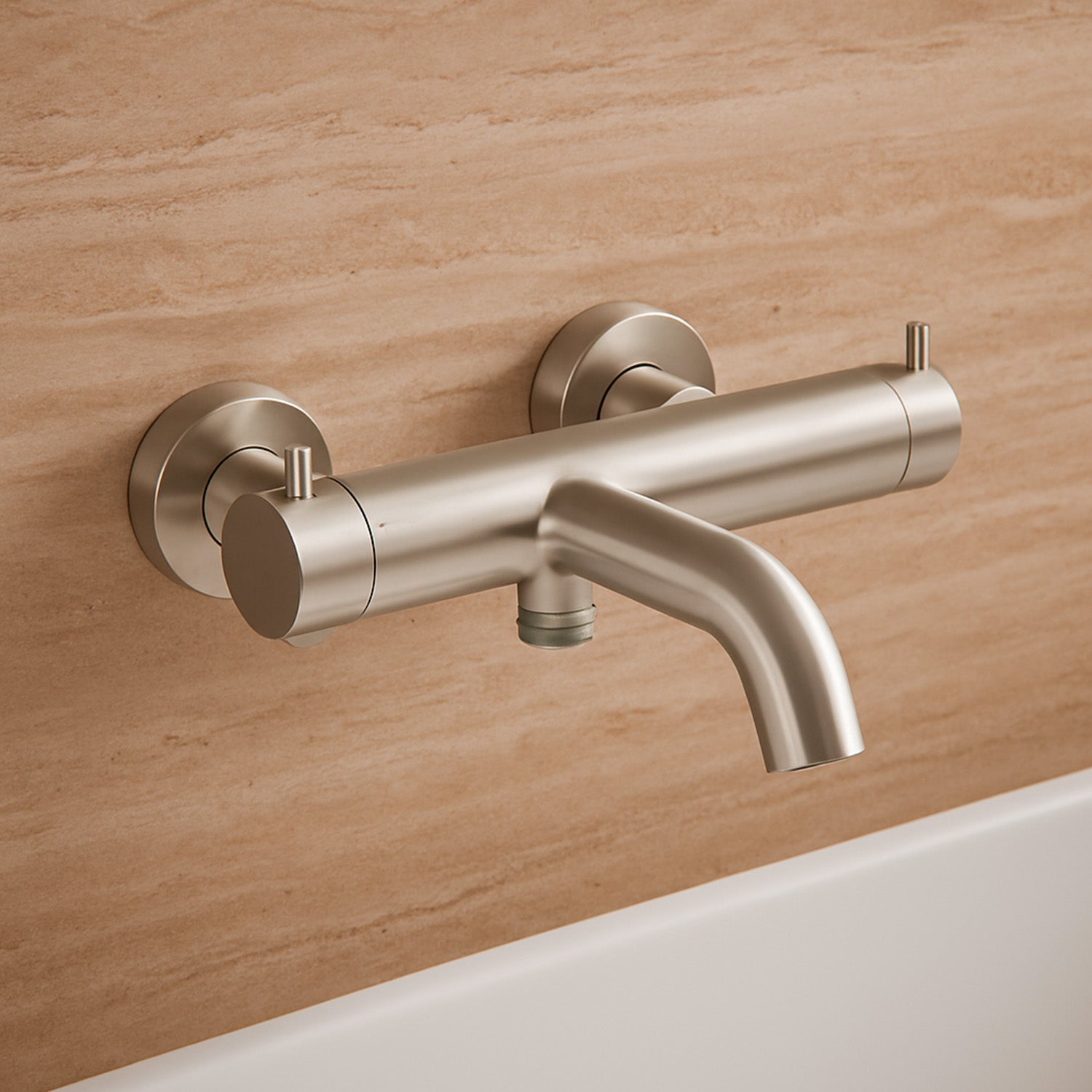 SINED Mengkraan voor Bad en Douche van 316L Roestvrij Staal in Satin RVS Kleur met Temperatuurregeling, Wateruitlaat en Duurzaam Ontwerp - Model LEVANTE