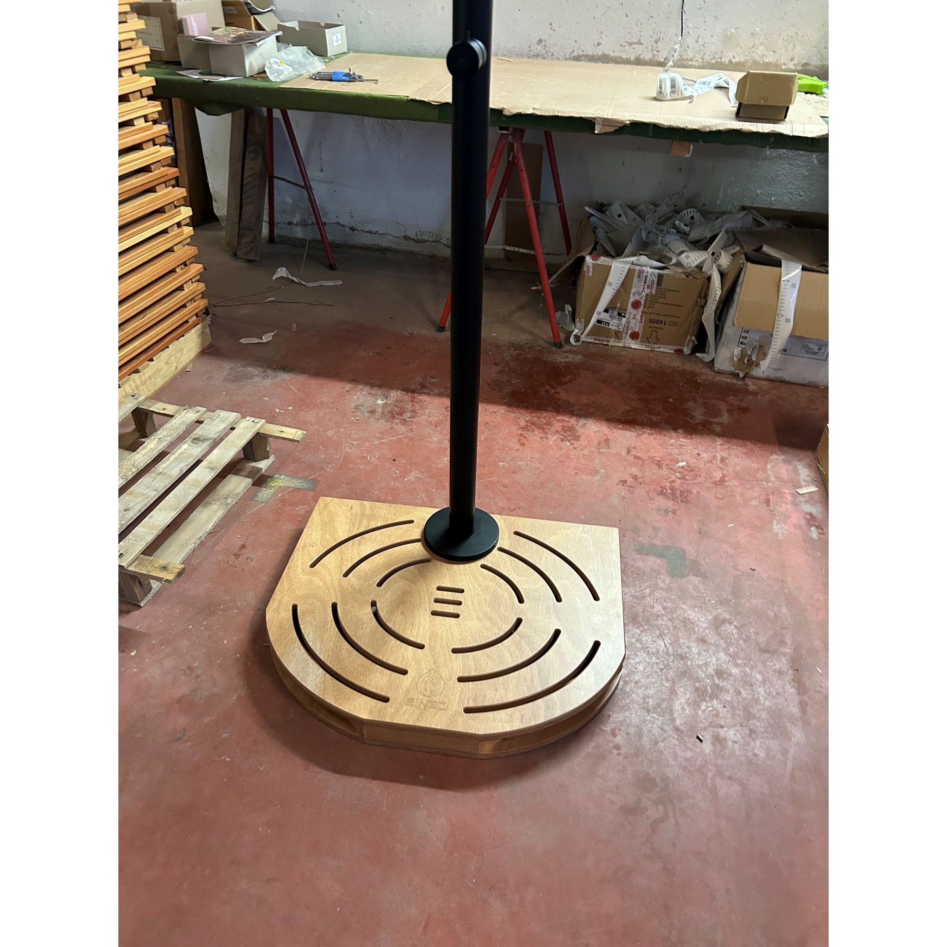 Socle Sined c Boîte Bois Okoumé Pour Douche Extérieure Sined