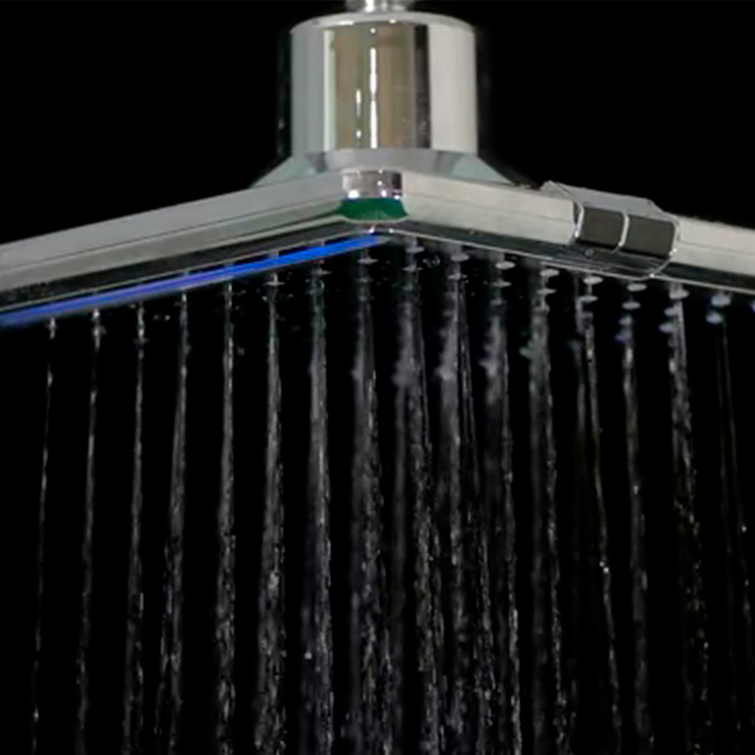 Ducha superior cuadrada con luz LED alimentada por agua.